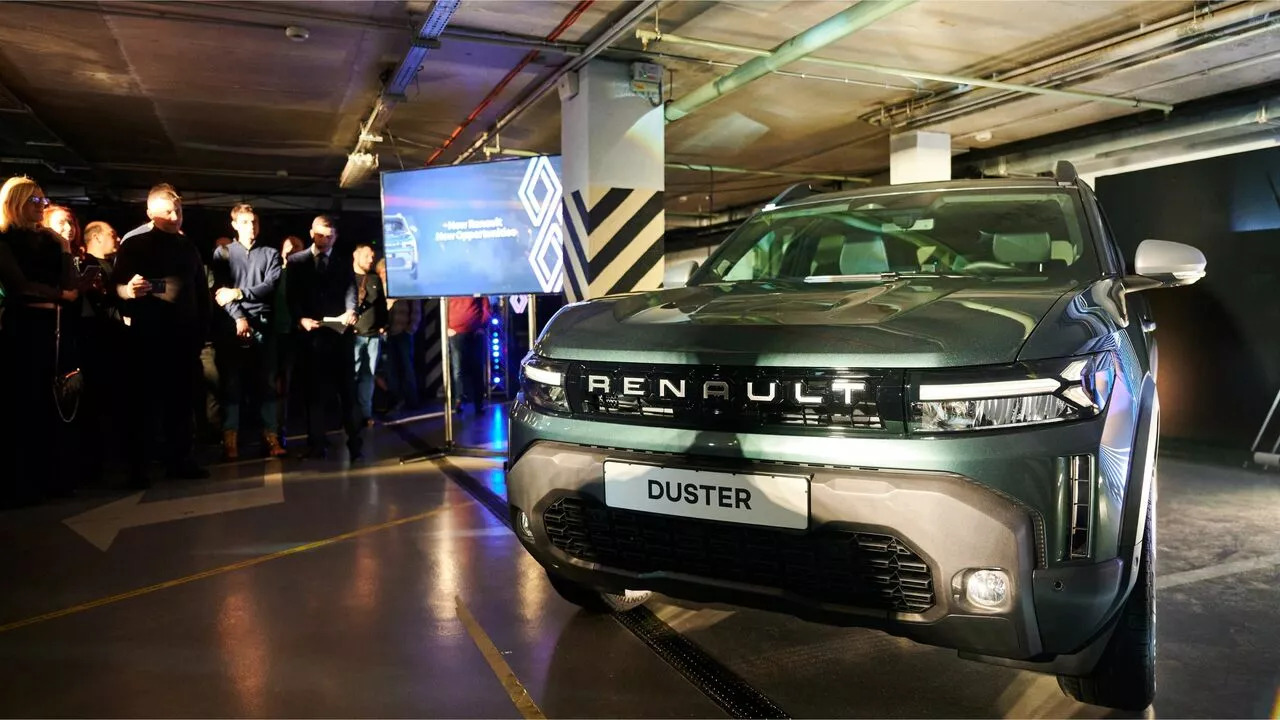 Автомобілі Автоцентр на столичному