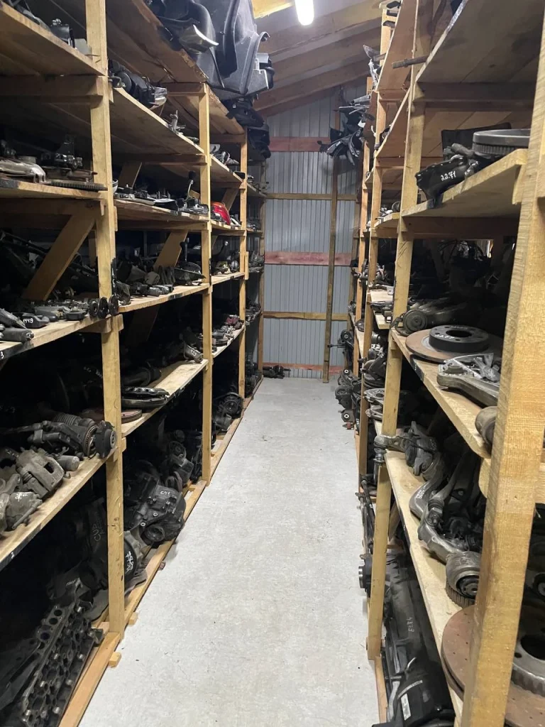 автозапчастини