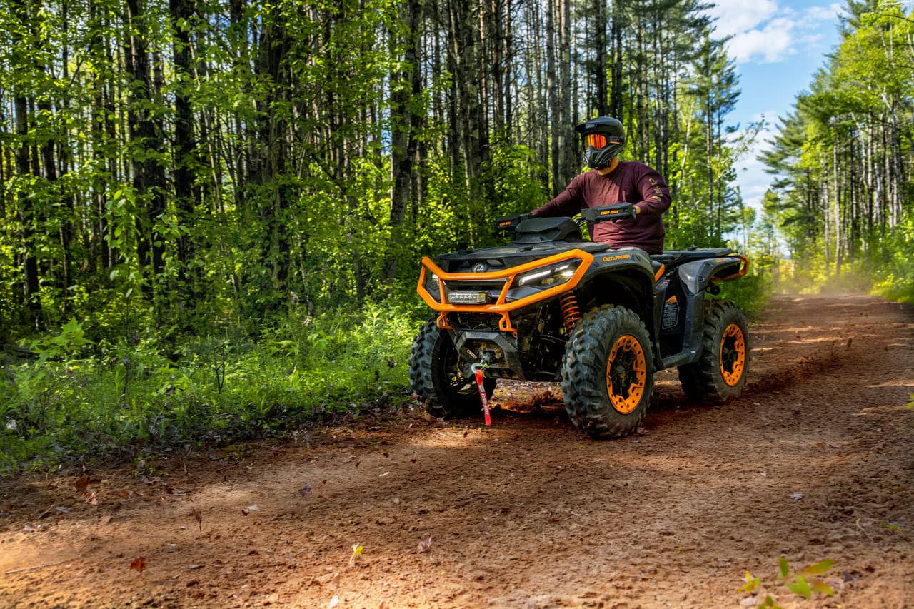 позашляховик Can-Am